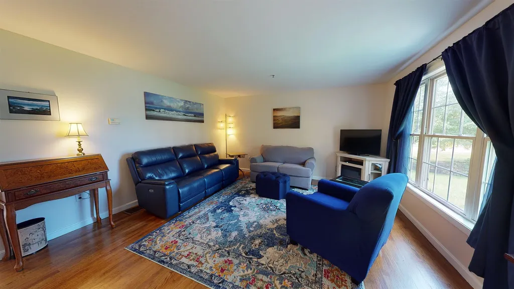 2 Trestle Way Dover NH 03820