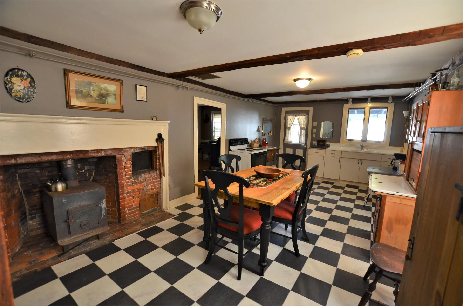 649 Forest Road Greenfield NH 03047