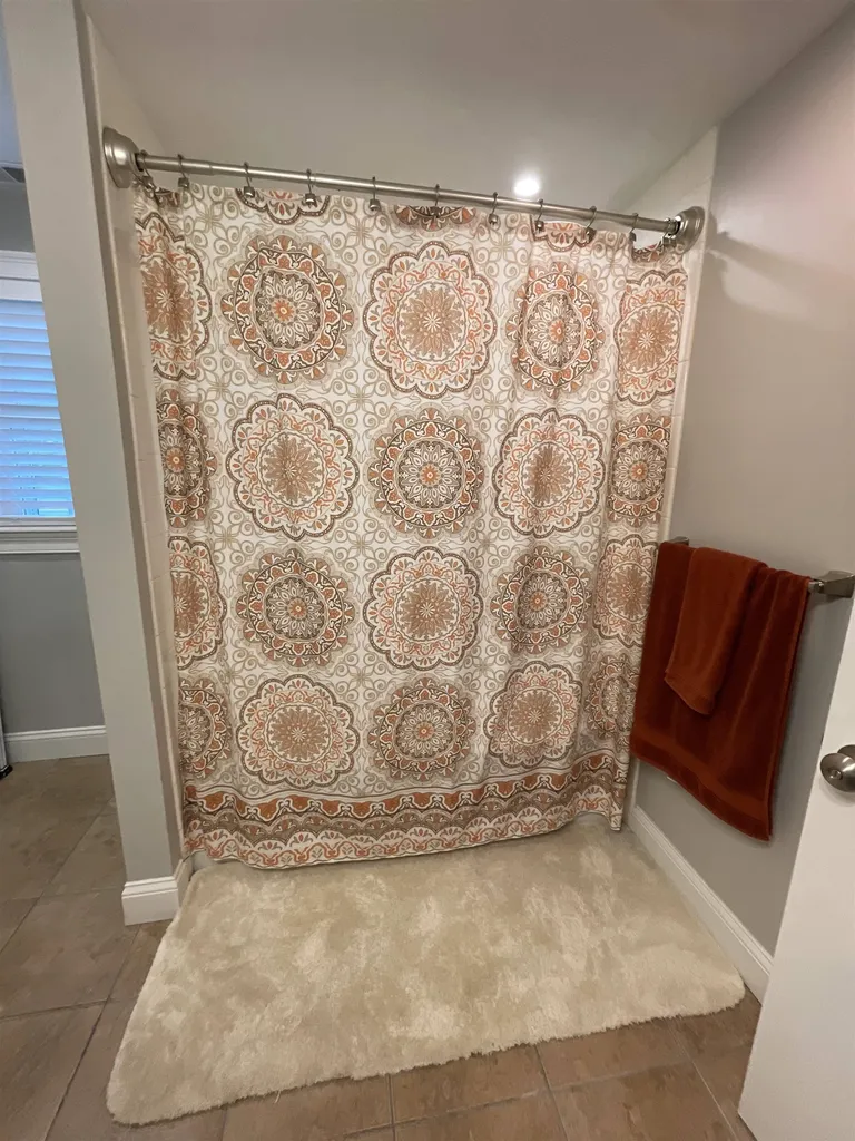 74 Millville Street Salem NH 03079
