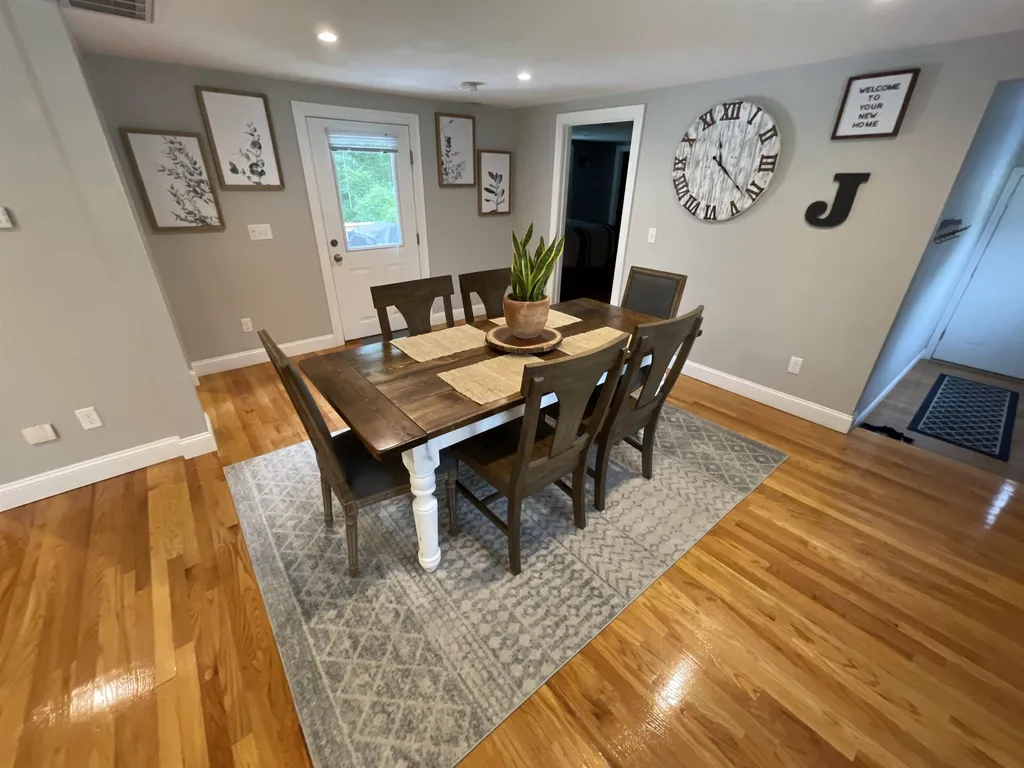 74 Millville Street Salem NH 03079