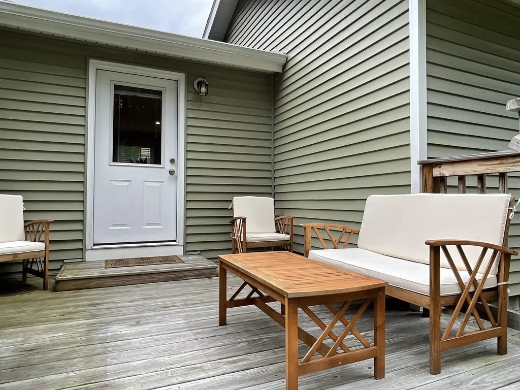 74 Millville Street Salem NH 03079