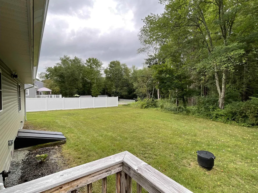 74 Millville Street Salem NH 03079