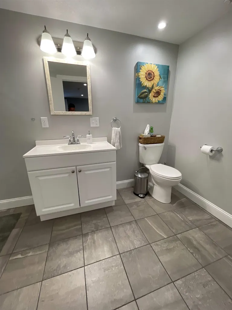 74 Millville Street Salem NH 03079