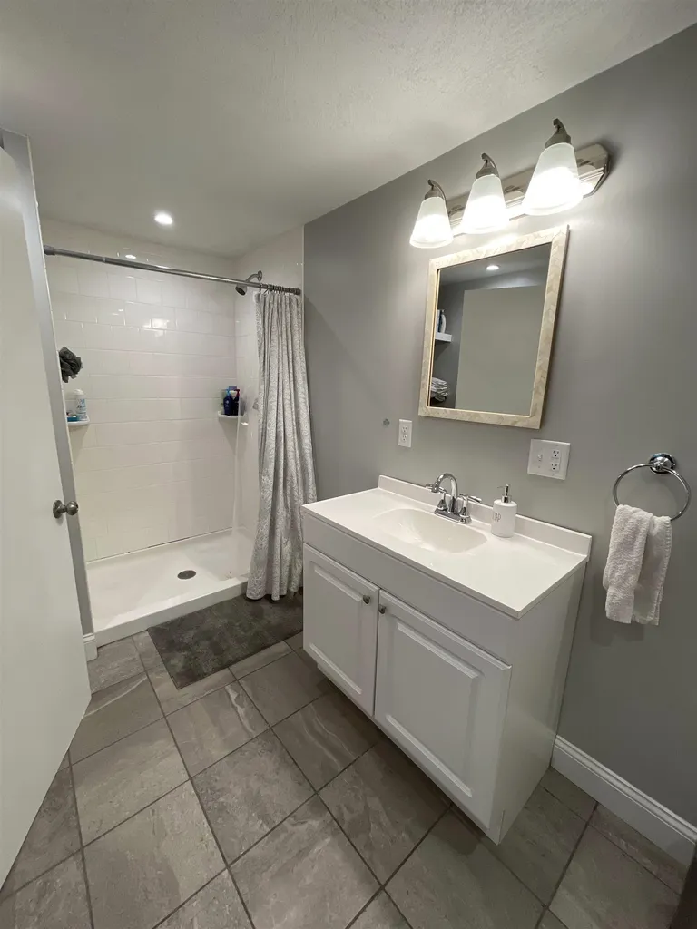74 Millville Street Salem NH 03079