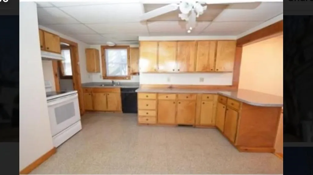 12 Quincy Street Nashua NH 03060