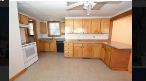 12 Quincy Street Nashua NH 03060