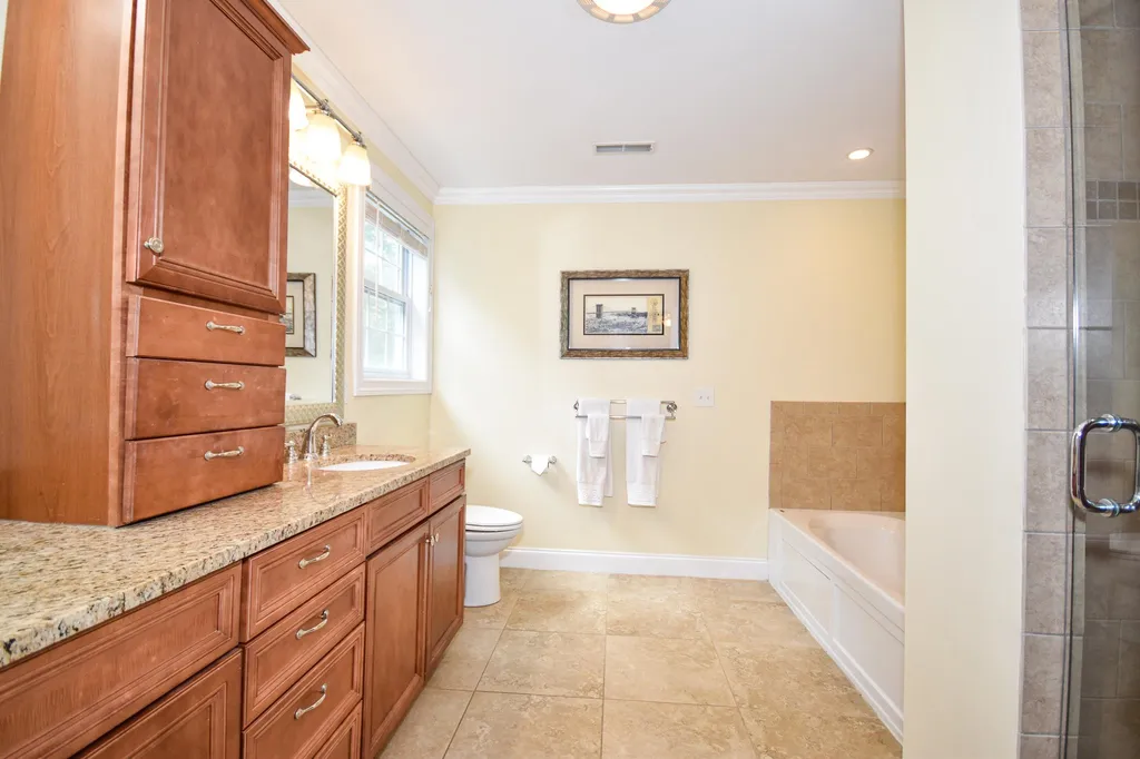 136 Boxwood Lane Dover NH 03820