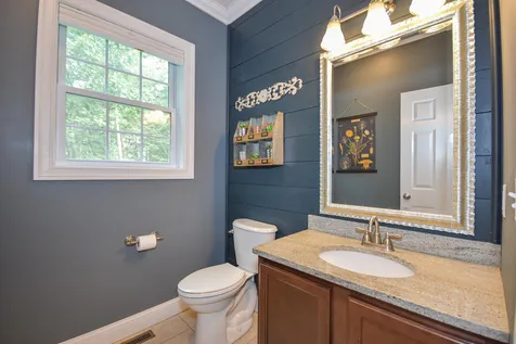 136 Boxwood Lane Dover NH 03820