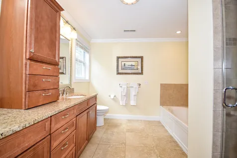 136 Boxwood Lane Dover NH 03820