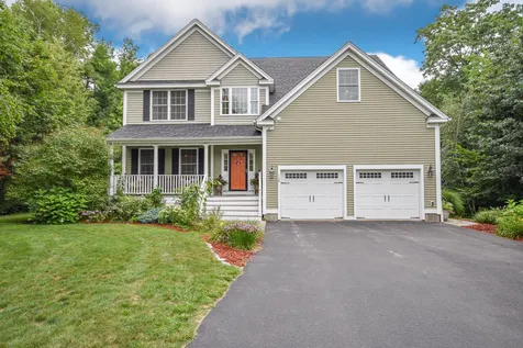 136 Boxwood Lane Dover NH 03820