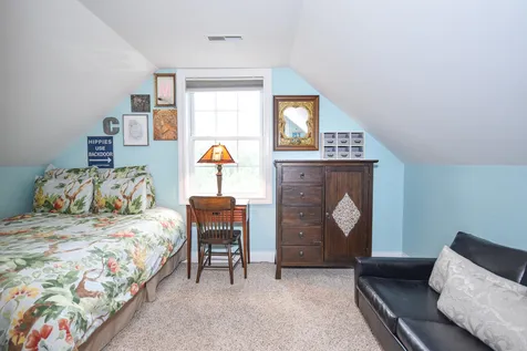 136 Boxwood Lane Dover NH 03820