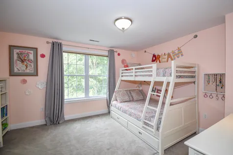 136 Boxwood Lane Dover NH 03820