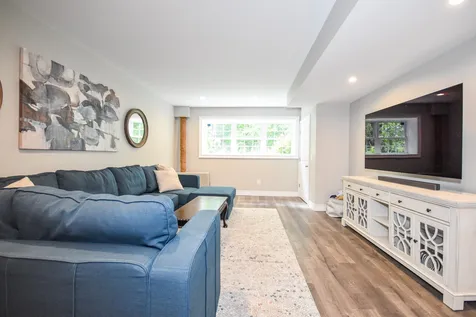 136 Boxwood Lane Dover NH 03820