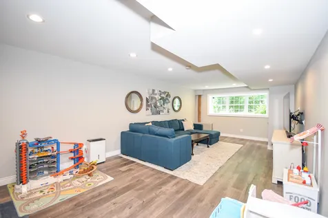 136 Boxwood Lane Dover NH 03820
