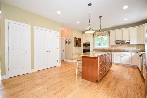136 Boxwood Lane Dover NH 03820