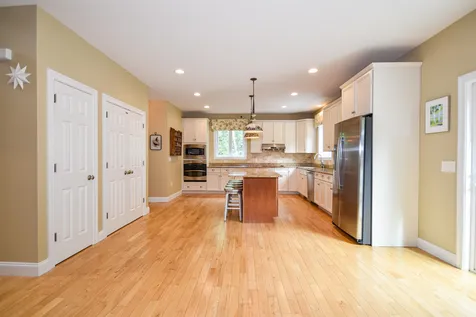 136 Boxwood Lane Dover NH 03820
