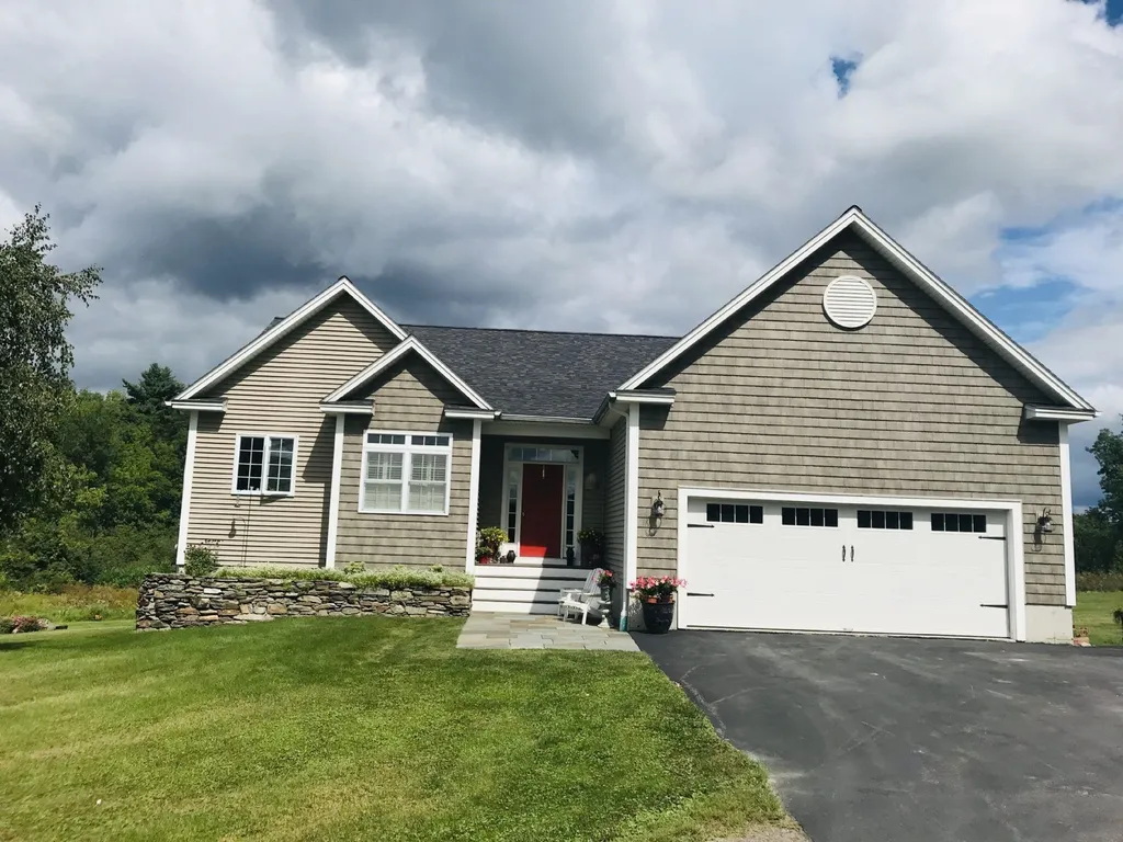 11 Riparian Way Milton VT 05468