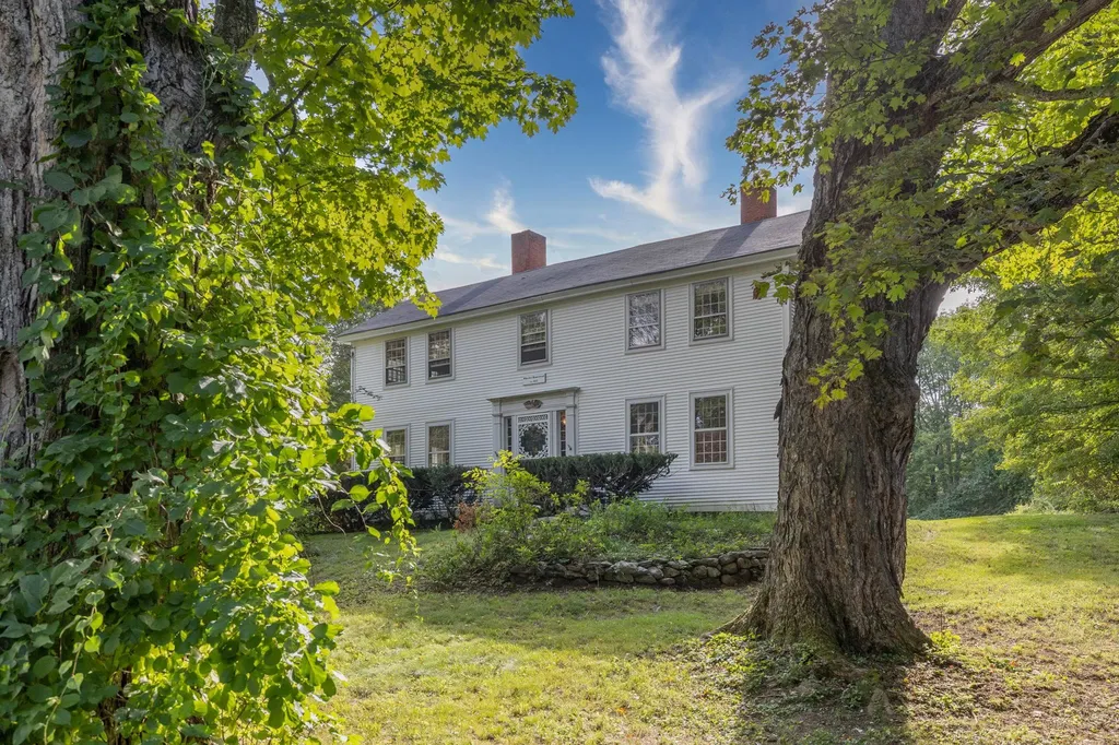 29 Twist Hill Road Dunbarton NH 03046
