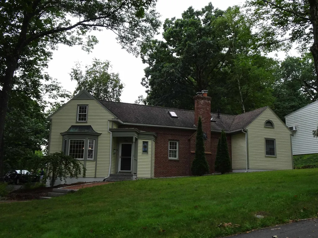 147 School Street Concord NH 03301