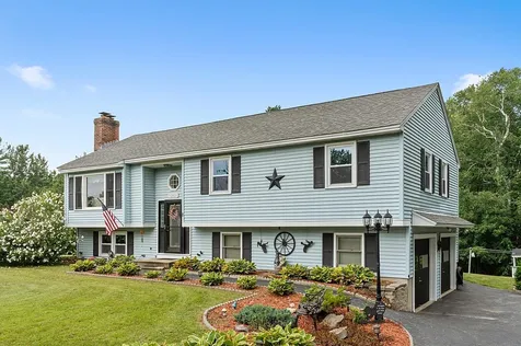 8 Towne Drive Derry NH 03038