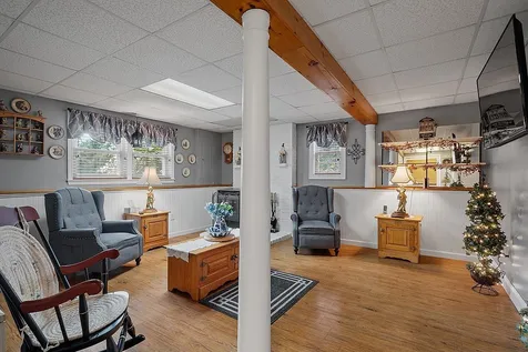 8 Towne Drive Derry NH 03038