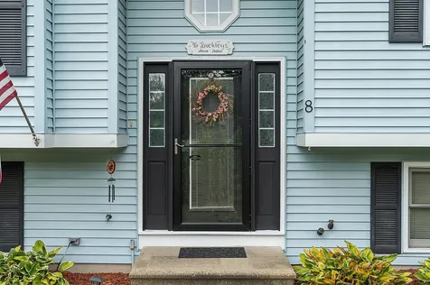 8 Towne Drive Derry NH 03038