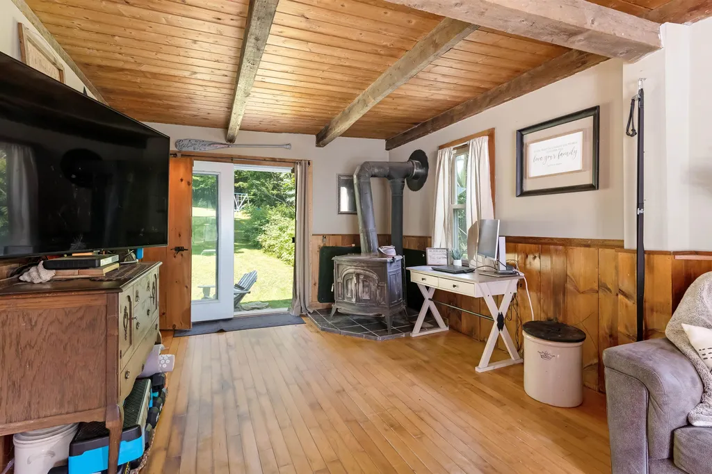 711 Northfield Road Roxbury VT 05669