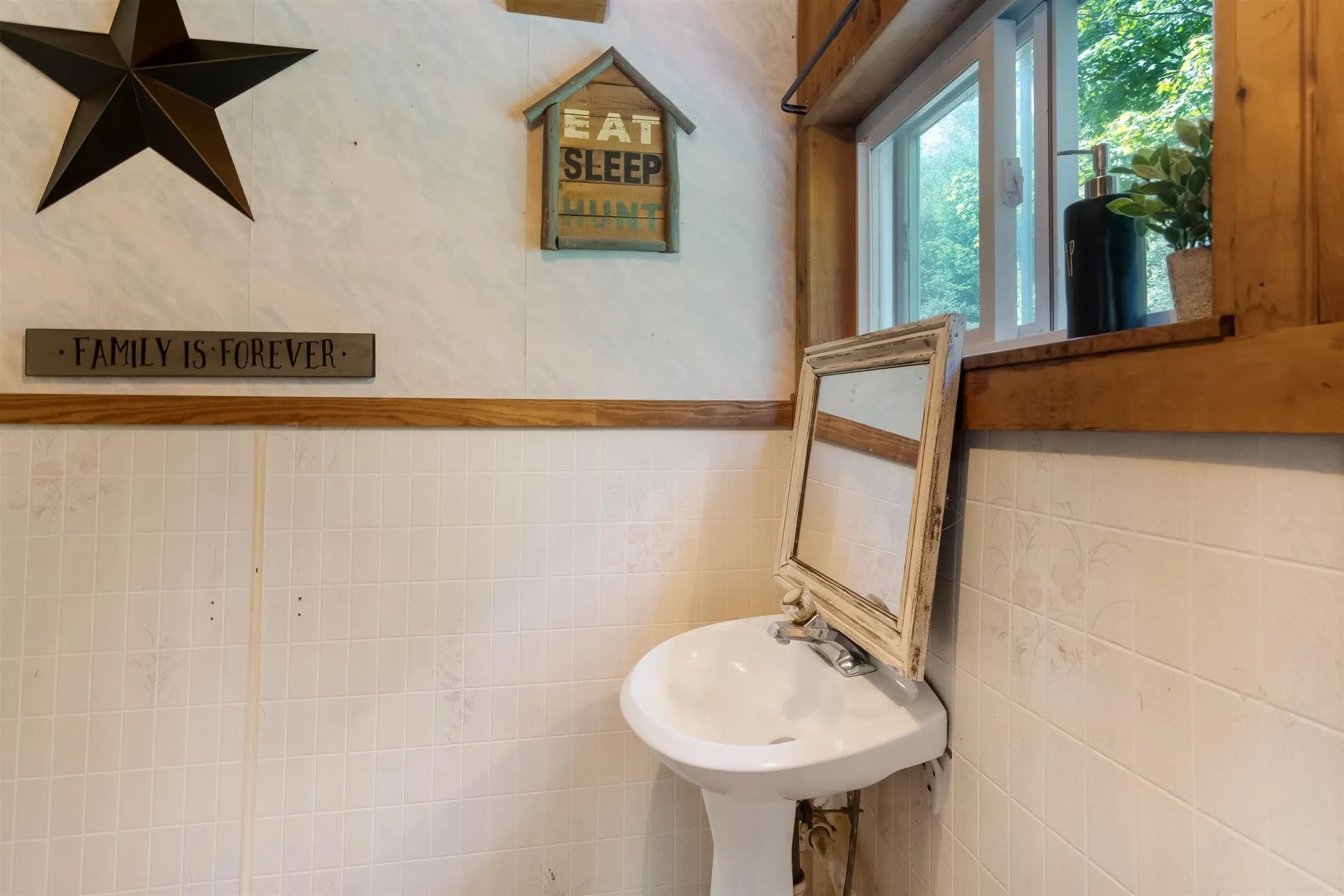 711 Northfield Road Roxbury VT 05669