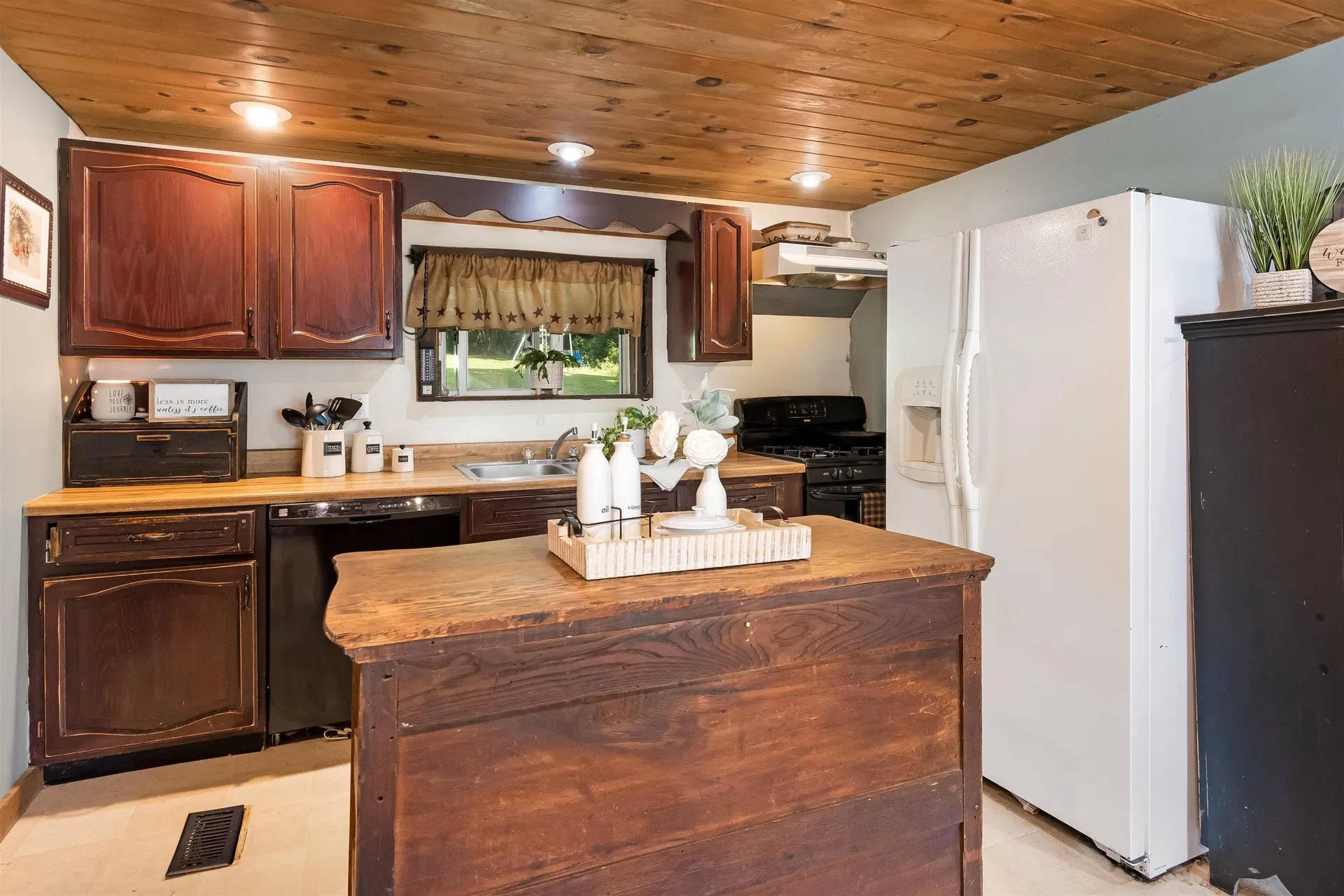 711 Northfield Road Roxbury VT 05669