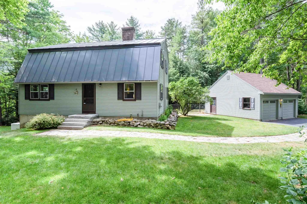 4 Brown Road Hooksett NH 03106