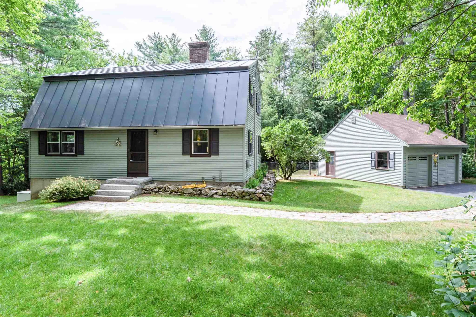 4 Brown Road Hooksett NH 03106