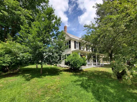 372 Main Street Chester VT 05143