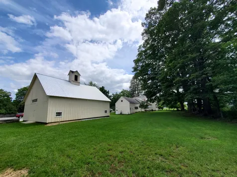 372 Main Street Chester VT 05143