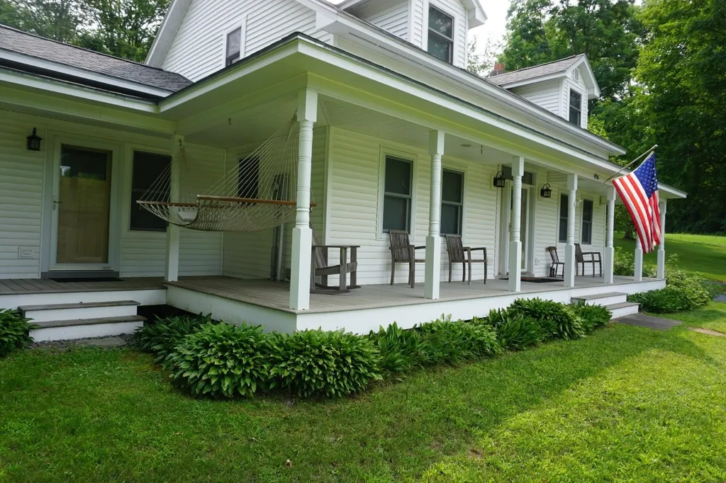496 Duffy Road Milton VT 05468