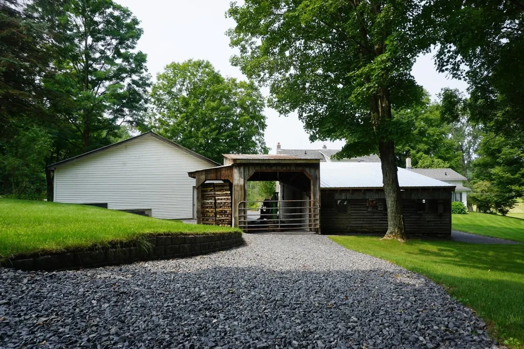 496 Duffy Road Milton VT 05468