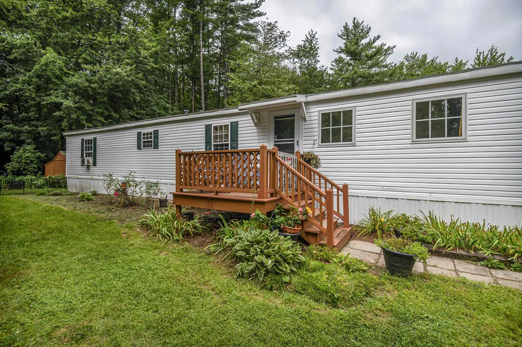 10 Roland Drive Allenstown NH 03275