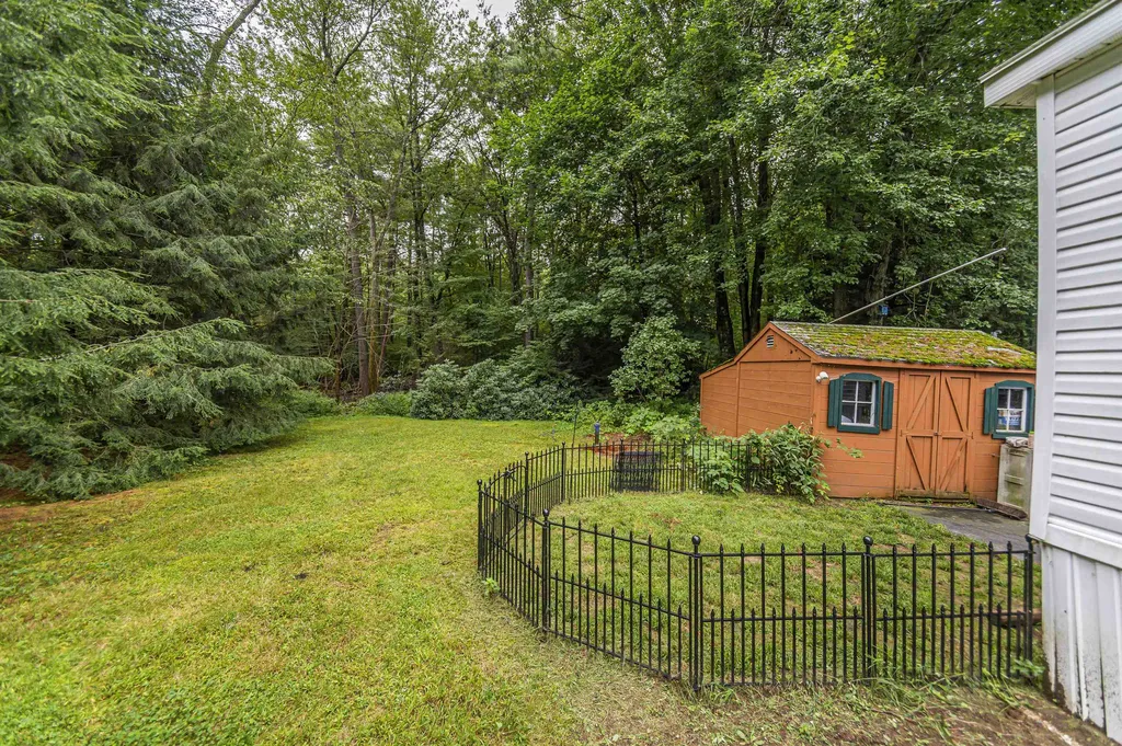 10 Roland Drive Allenstown NH 03275