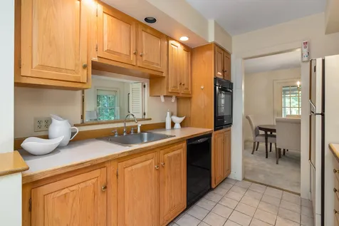 55 Peninsula Drive Stratham NH 03885
