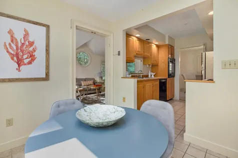55 Peninsula Drive Stratham NH 03885