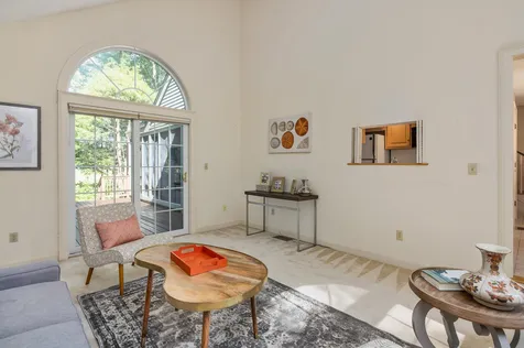 55 Peninsula Drive Stratham NH 03885