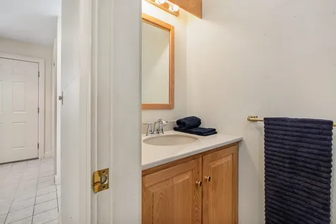 55 Peninsula Drive Stratham NH 03885