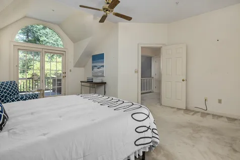 55 Peninsula Drive Stratham NH 03885