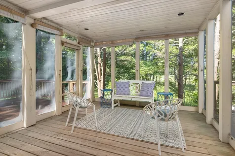 55 Peninsula Drive Stratham NH 03885