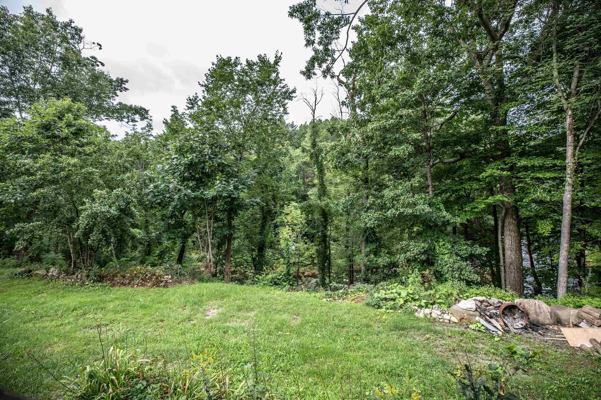 17 Seagroves Street Wilton NH 03086