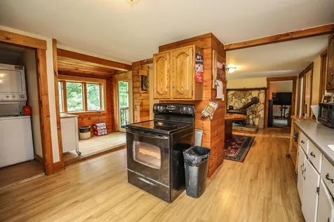 17 Seagroves Street Wilton NH 03086