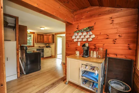 17 Seagroves Street Wilton NH 03086