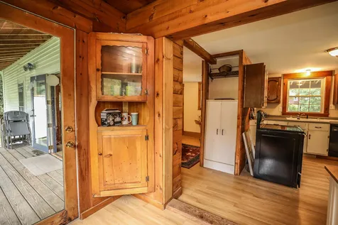 17 Seagroves Street Wilton NH 03086