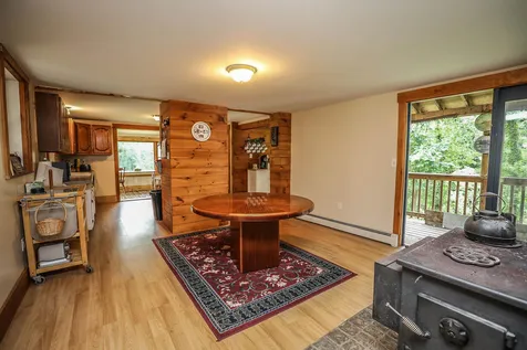 17 Seagroves Street Wilton NH 03086