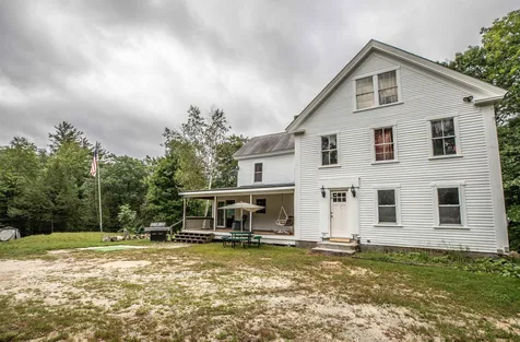 17 Seagroves Street Wilton NH 03086