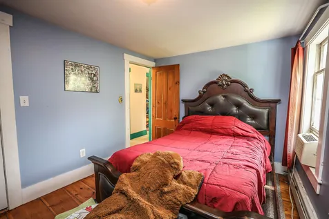 17 Seagroves Street Wilton NH 03086
